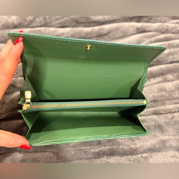 Authentic Vintage Louis Vuitton Wallet - Picture 5 of 11